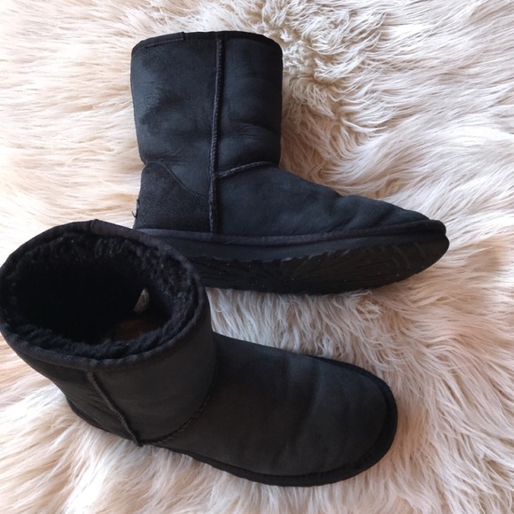 UGG Shoes - UGG Australia Classic Boots size 8"